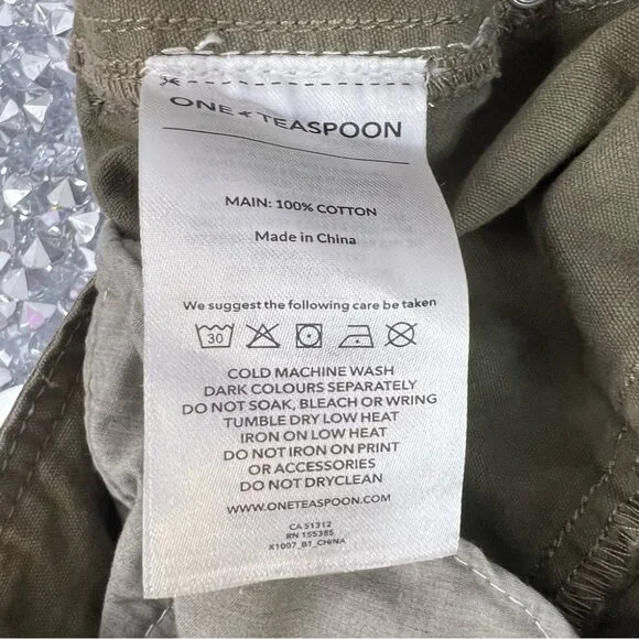 One Teaspoon shorts cargo style pockets buttons Olive Green Women Shorts - Picture 11 of 12